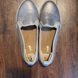Clarks slip one